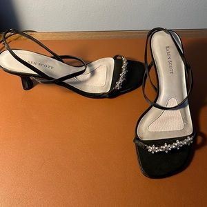 New unused slinky evening shoe